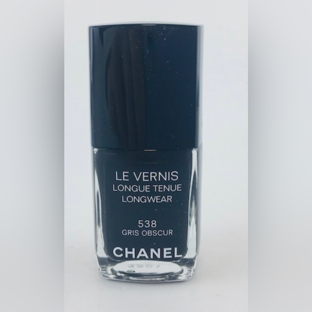 CHANEL # 538 in Gris Obscur